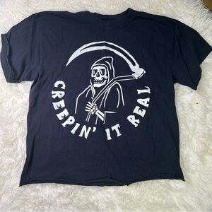 SPIRIT HALLOWEEN | Grim Reaper Creepin It Real Cropped Tee